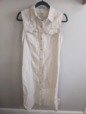 Cherokee women's linen cotton beige sleeveless button down dress Minimalist